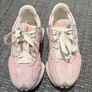 New Balance Women's Blush Pink Lace Sneakers the Intelligent Chloe